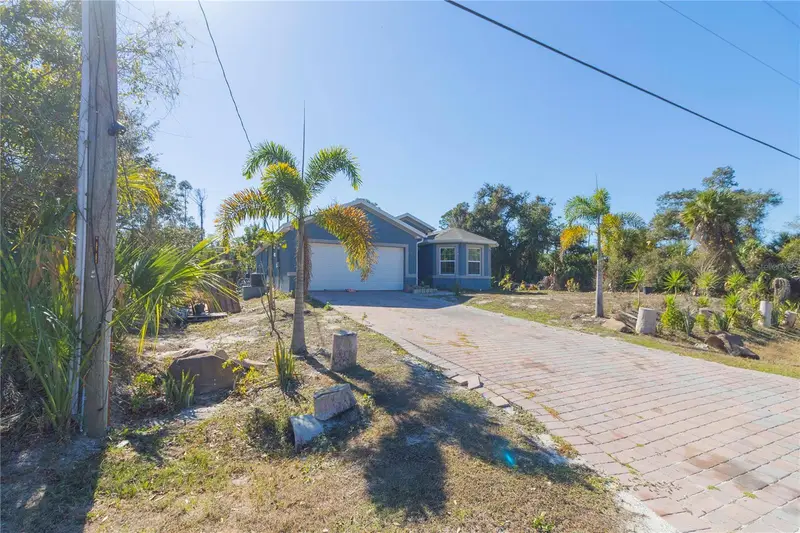 1421 Oregon Ln, FL
