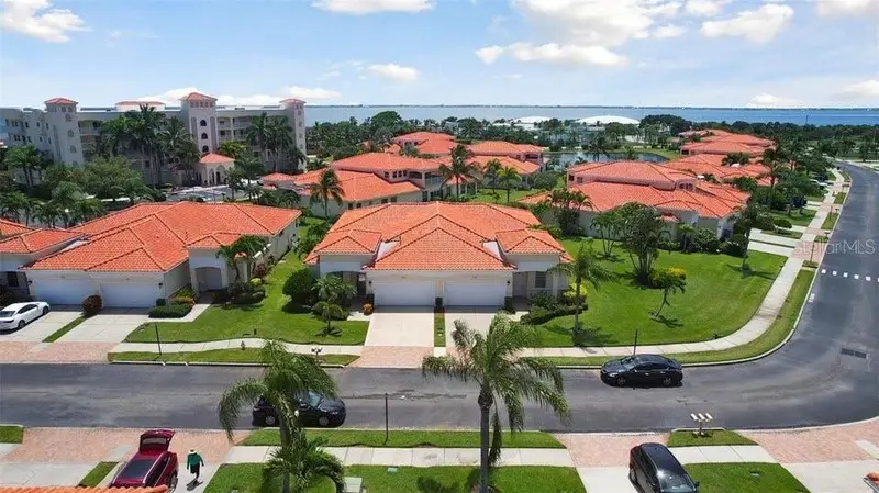 8636 Villanova Dr #1201, FL
