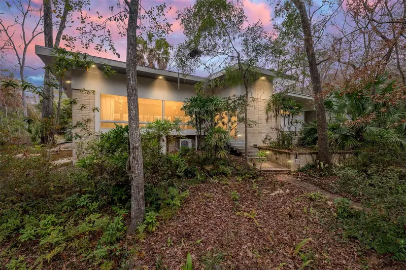 2062 Nw 11th Rd, FL