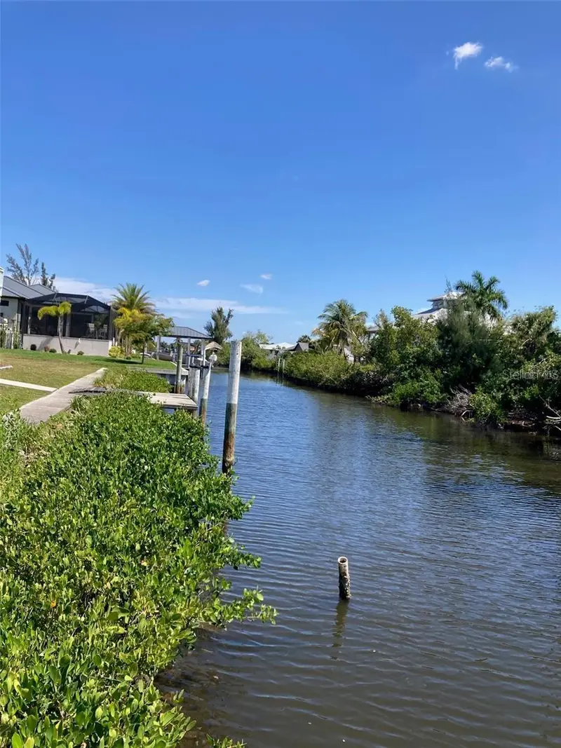 3915 Magnolia Way, FL