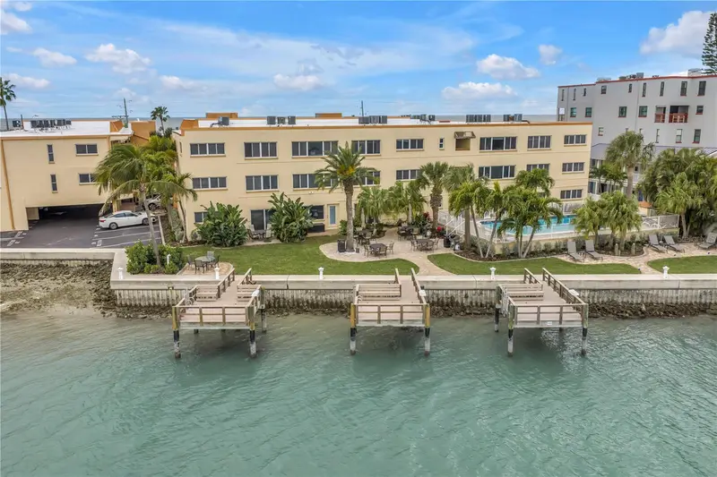 10265 Gulf Blvd #B315, FL