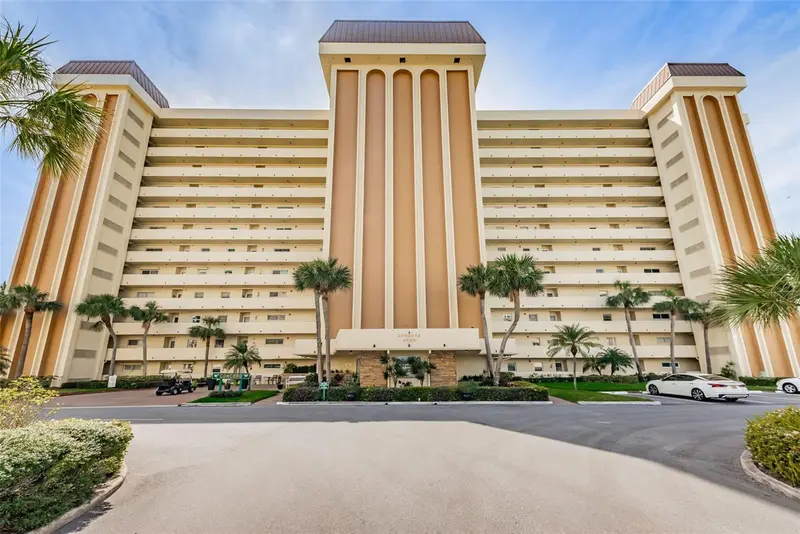 4525 Cove Cir #604, FL