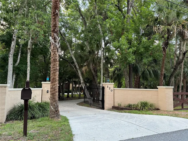120 E Bahama Rd, FL