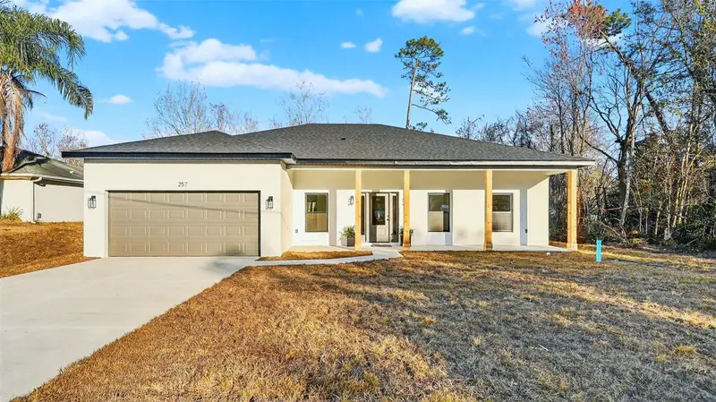 257 Lago Vista St, FL