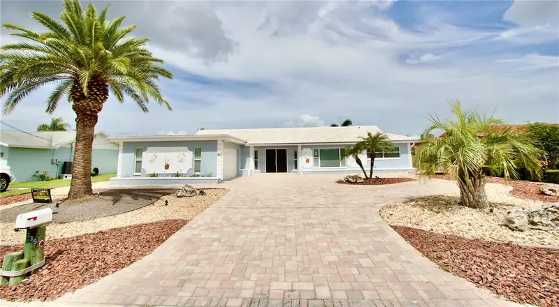 5339 Bowline Bnd, FL