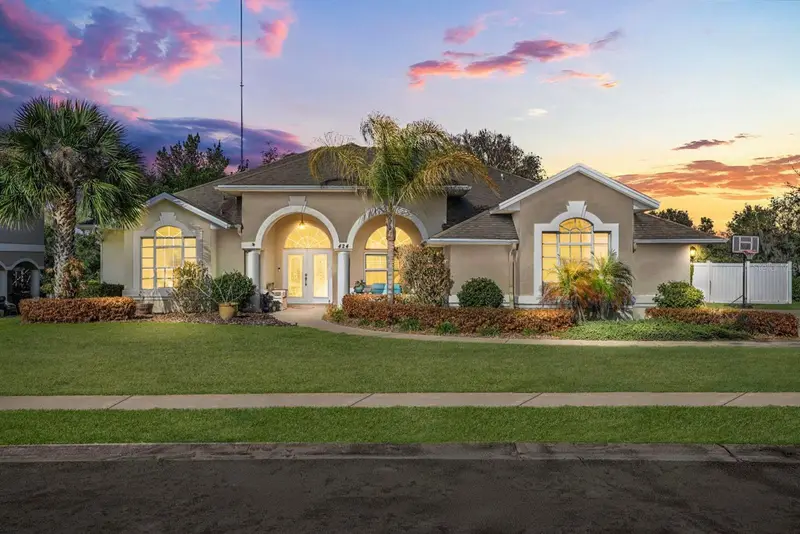 DeBary Plantation pending