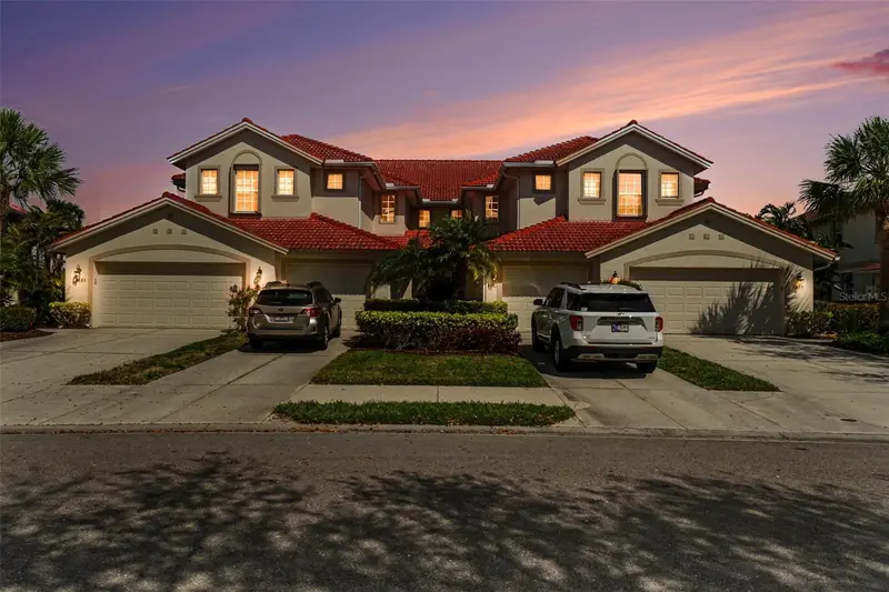 4683 Club Dr #101, FL