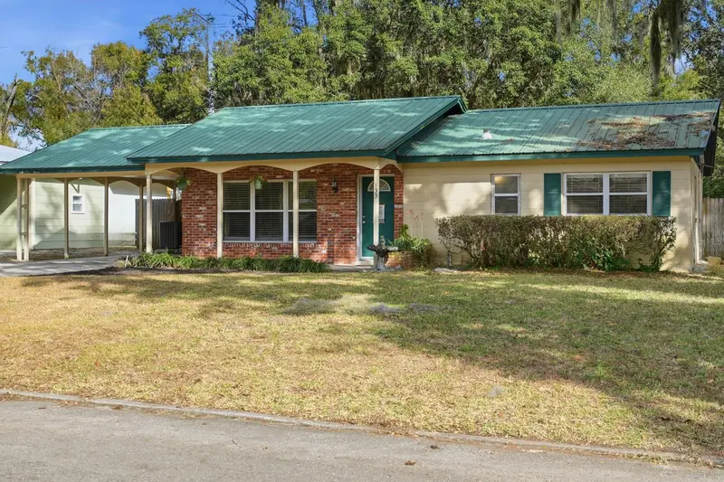 133 Crestwood Ave, FL