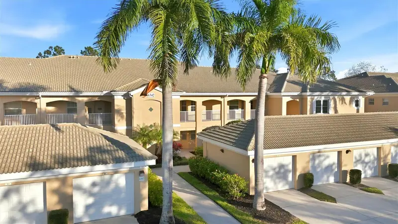 6342 Grand Oak Cir #204, FL