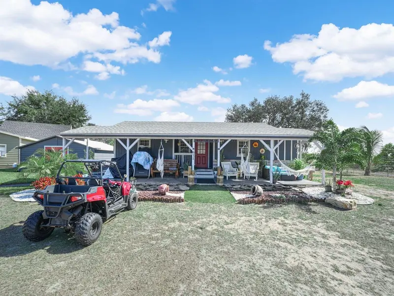 607 Acacia Walk, FL