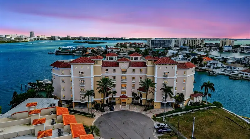 205 Brightwater Dr #202, FL