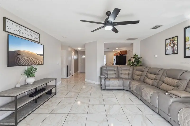 810 Valnera Ct, FL