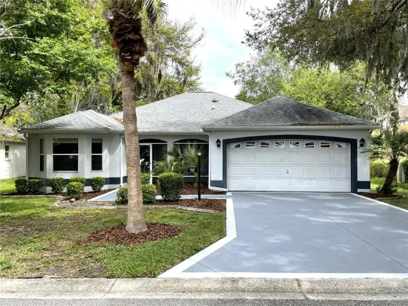 144 Costa Mesa Dr, FL