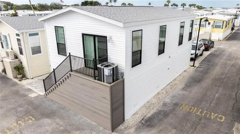 3710 Gulf Of Mexico Dr #F2, FL