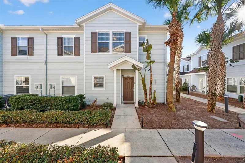 2950 Lucayan Harbour Cir #105, FL