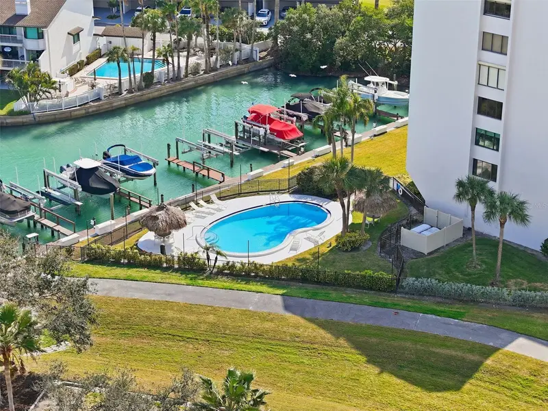 1581 Gulf Blvd #403n, FL