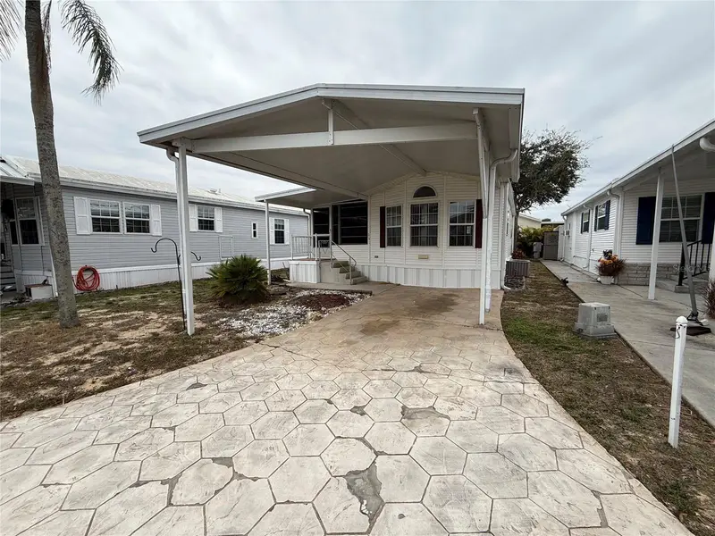 231 St George Dr, FL