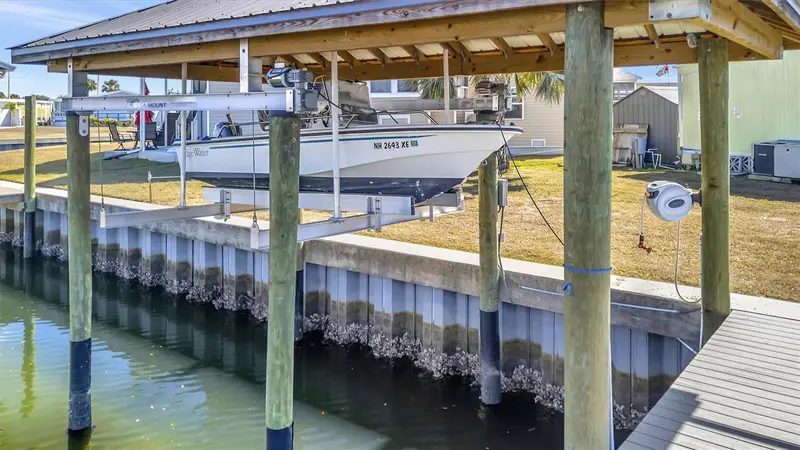 129 E Saint Lucia Loop, FL