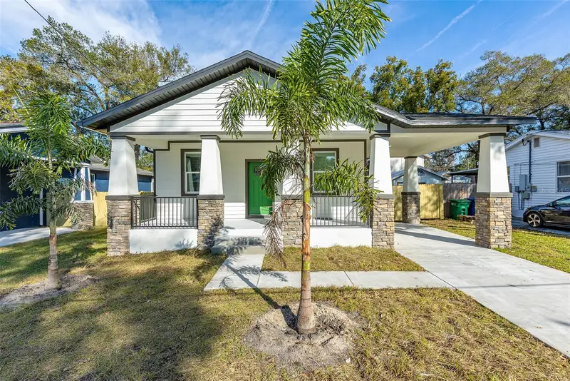 113 W Elm St, FL