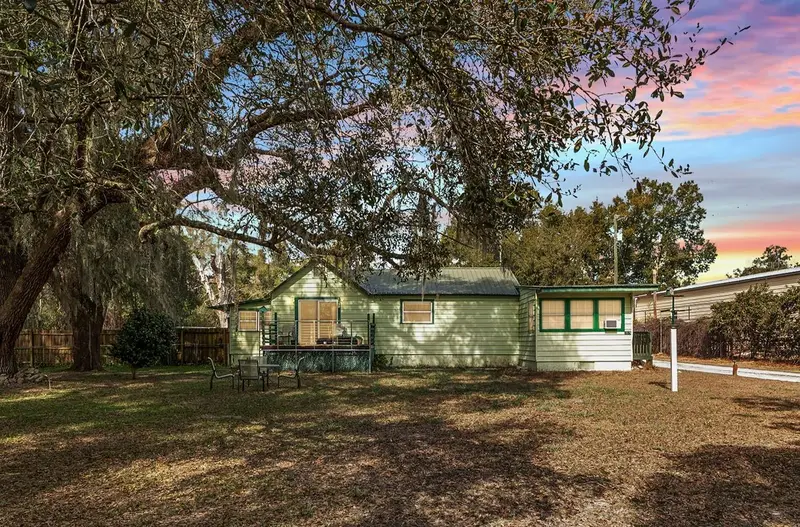 7075 Se Highway 25a, FL