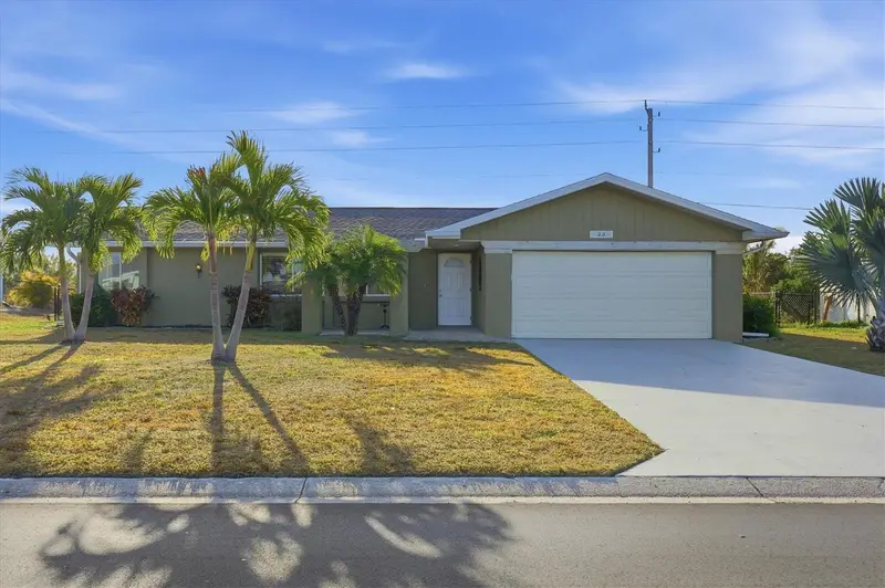 33 Annapolis Ln, FL