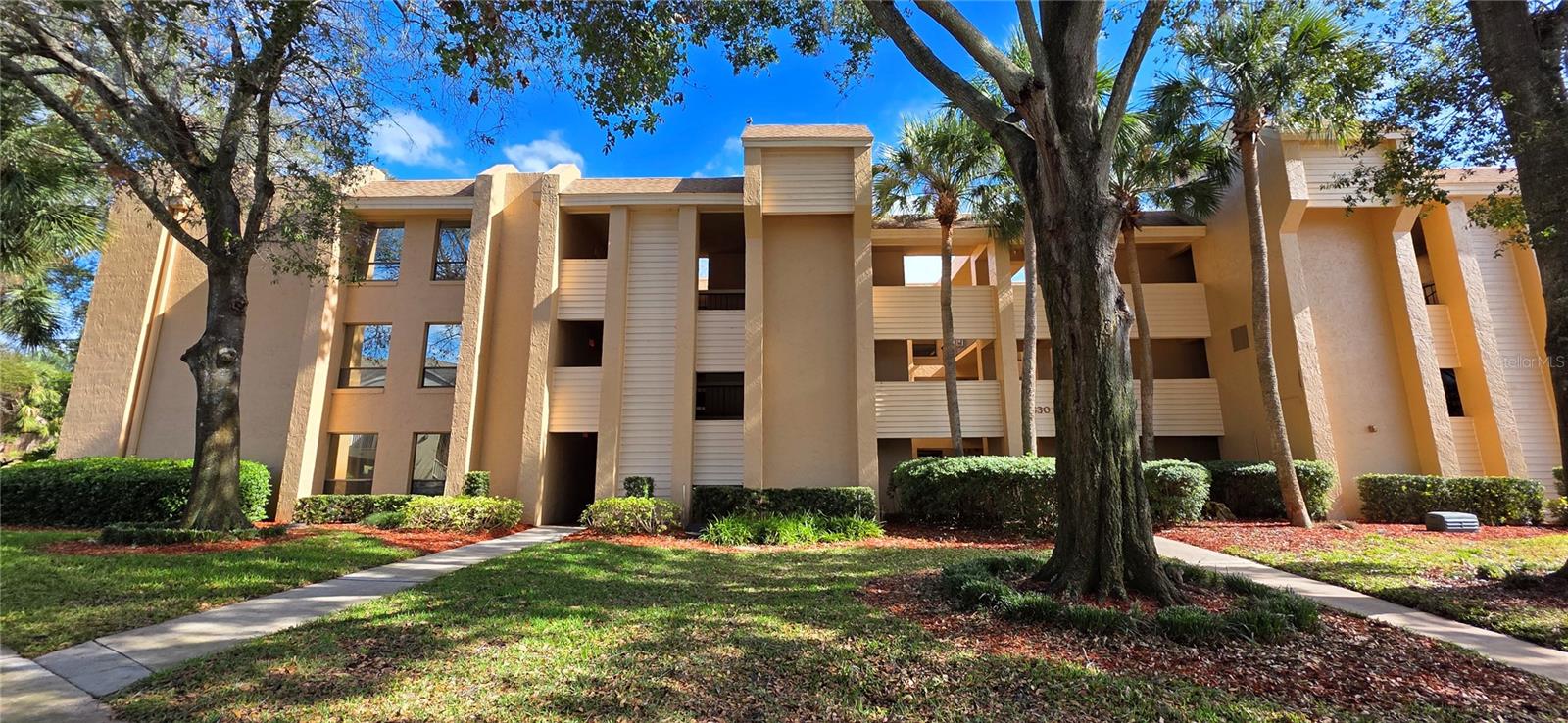 630 Cranes Way #203, FL