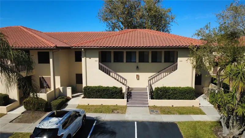 5221 Lake Village Dr #24, FL