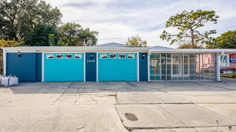 1214 N Pine Hills Rd, FL