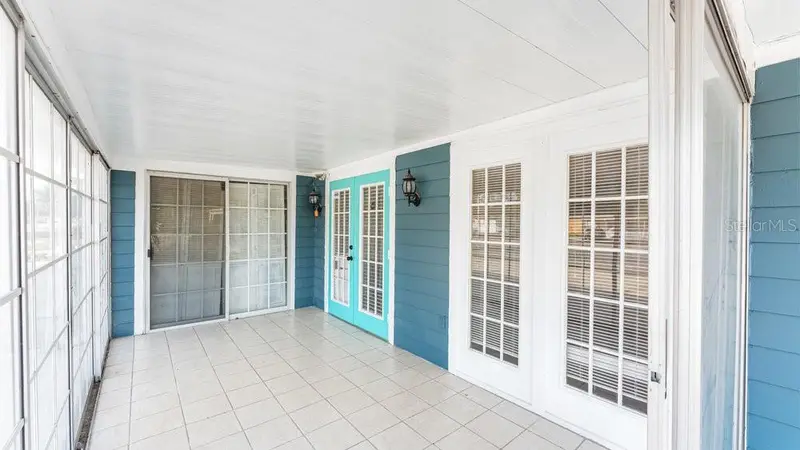 1214 N Pine Hills Rd, FL