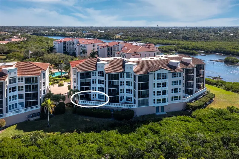 5430 Eagles Point Cir #105, FL