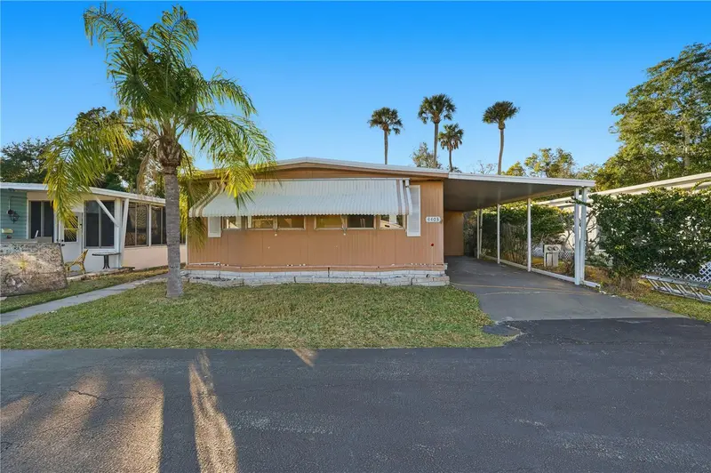 4403 Tucker Sq, FL