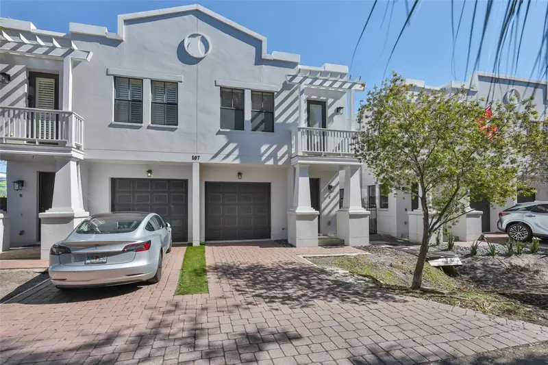 107 S Packwood Ave #C, FL
