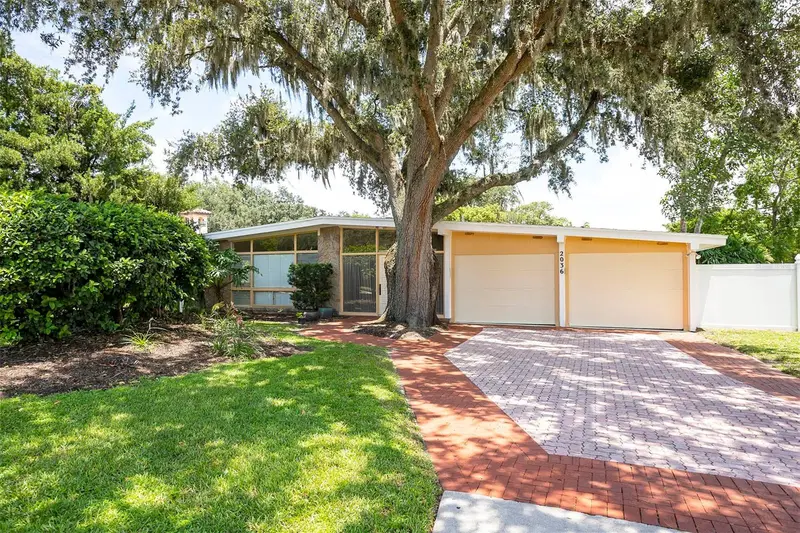 2036 Via Tuscany, FL