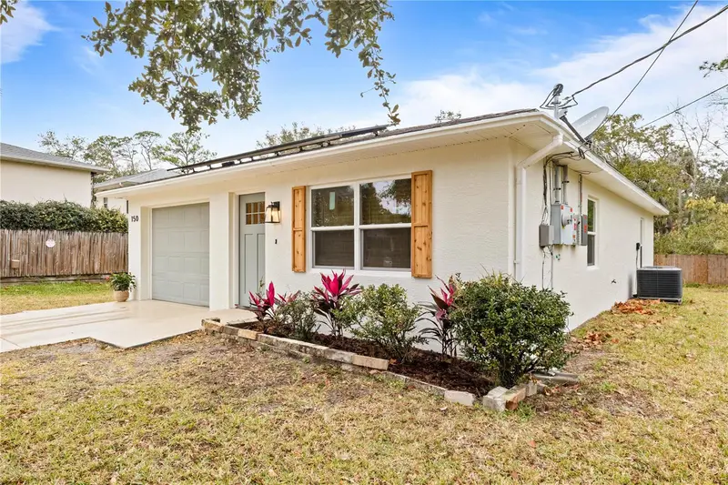 150 Howes St, FL