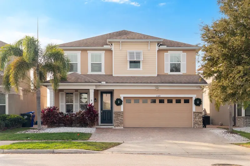 2542 Nouveau Way, FL