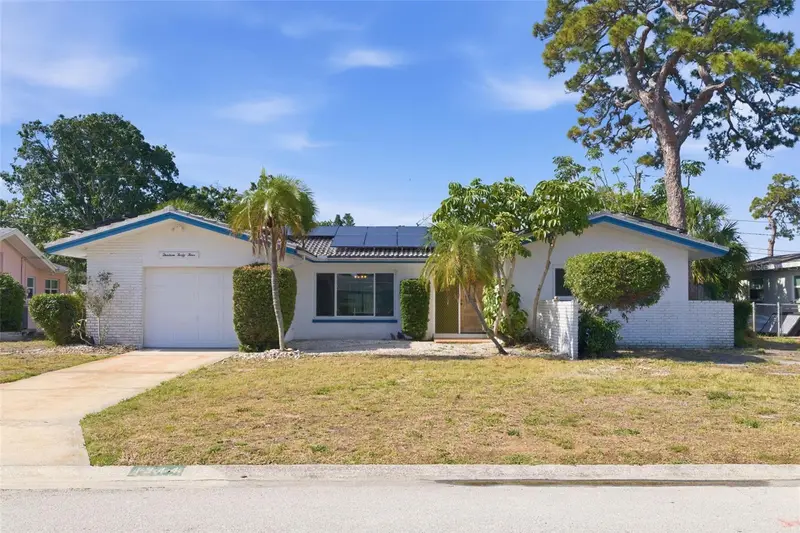 1344 62nd Pl S, FL
