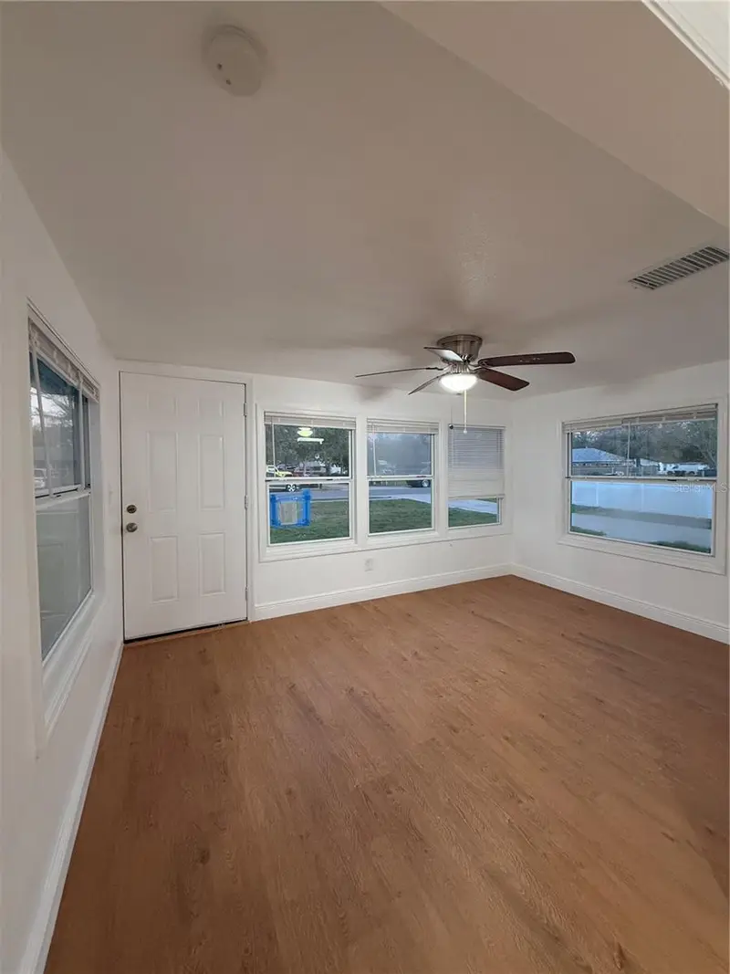 636 Coke Ave, FL