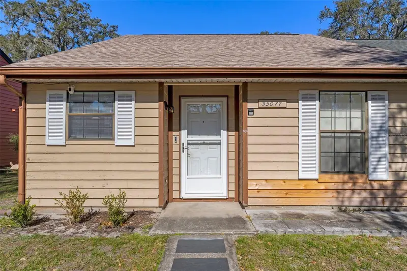 35077 Whispering Oaks Blvd, FL