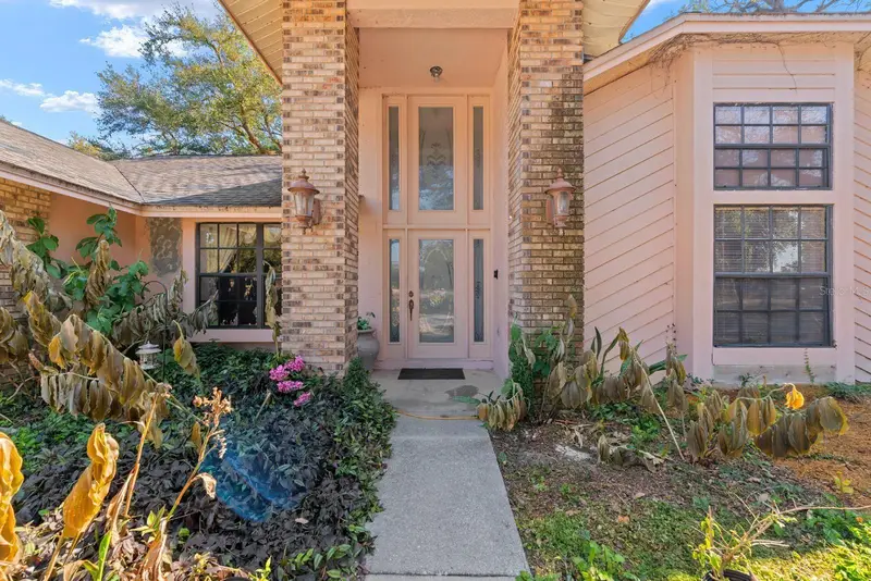 2501 E Diana St, FL