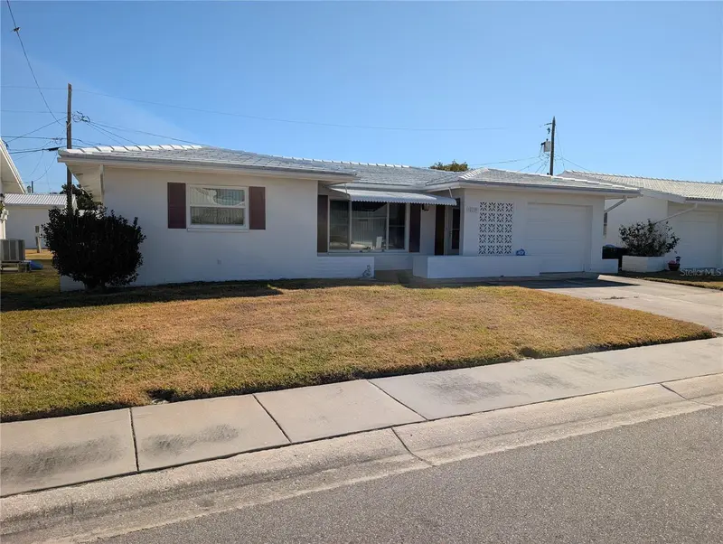 10139 44th Way N, FL