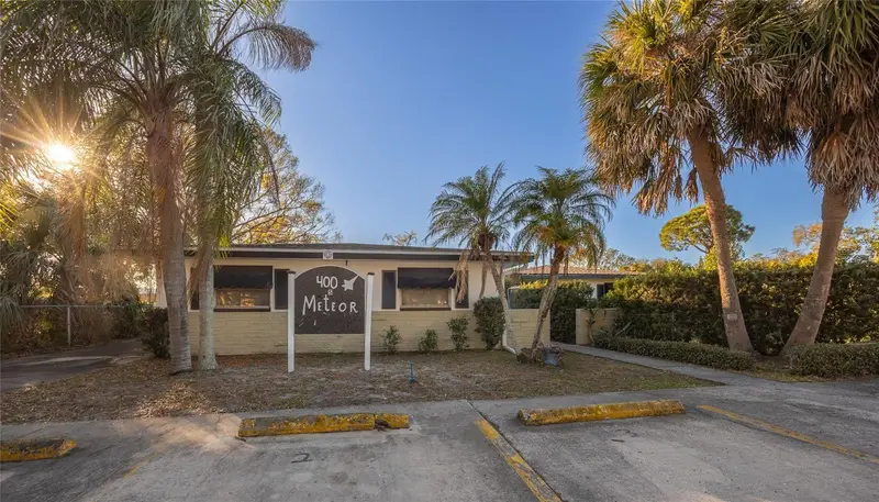 400 S Meteor Ave, FL