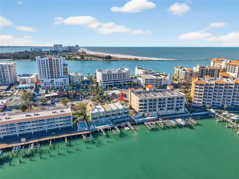 620 Bayway Blvd, FL