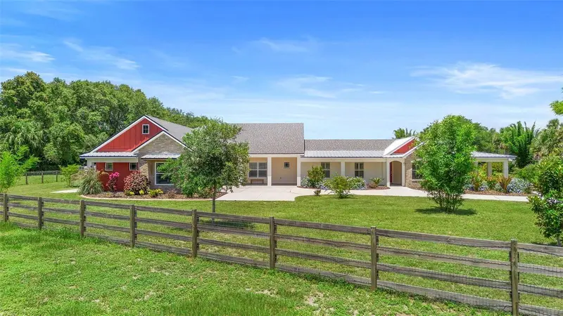 700 Old Geneva Rd, FL