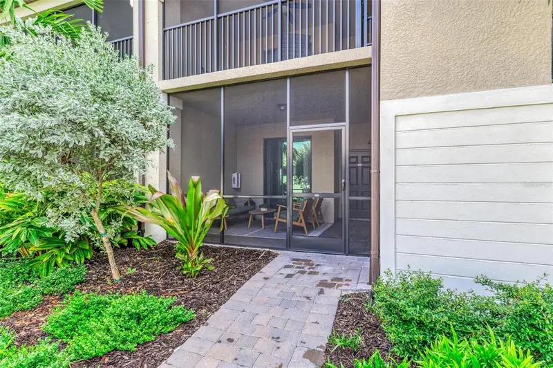 5685 Palmer Cir #105, FL