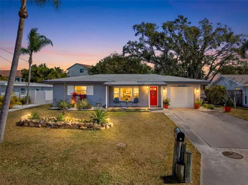 2269 Carolyn Dr, FL