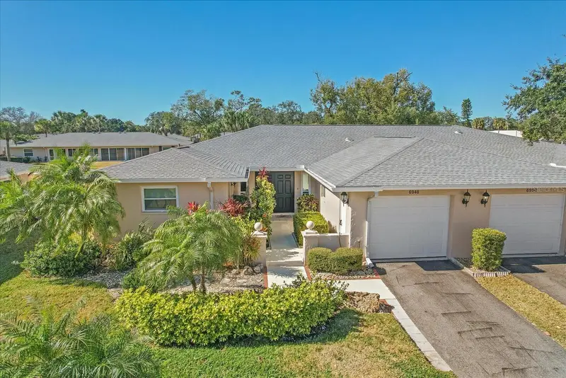 6948 W Country Club Dr N #V-81, FL