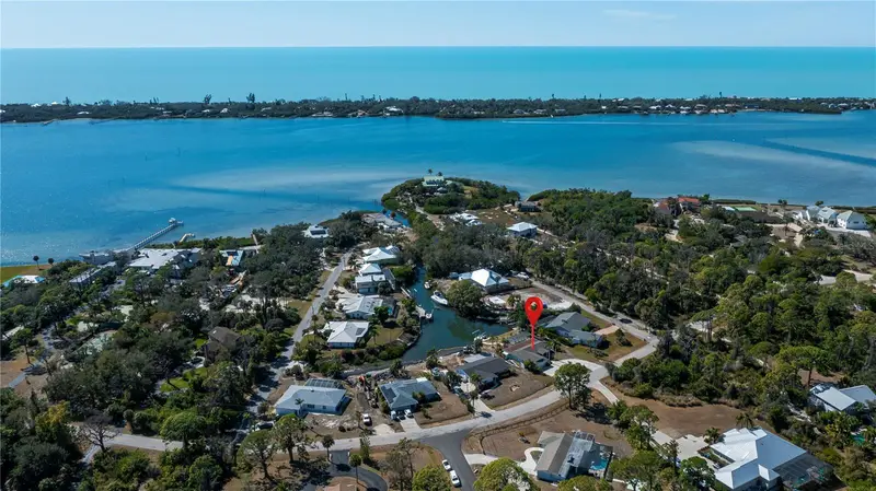 1221 Bayshore Dr, FL