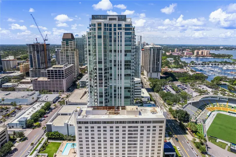 301 1st St S #1607, FL