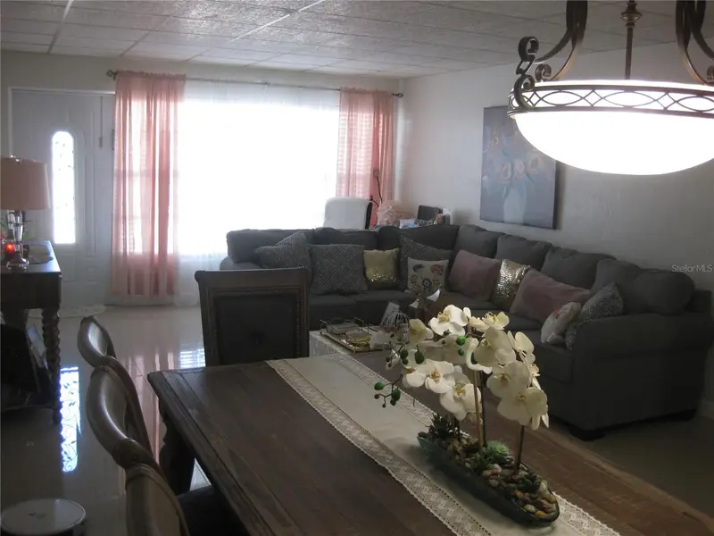5860 43rd Ter N #1518, FL
