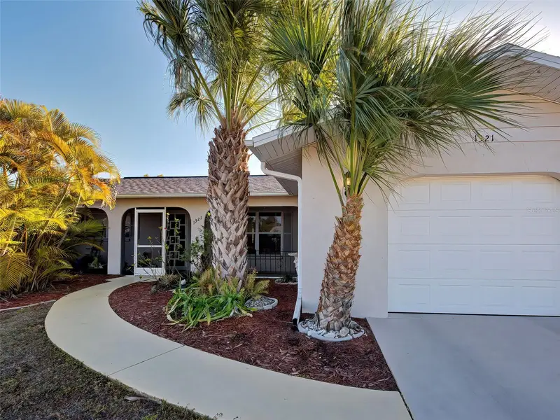1321 Washington Dr, FL